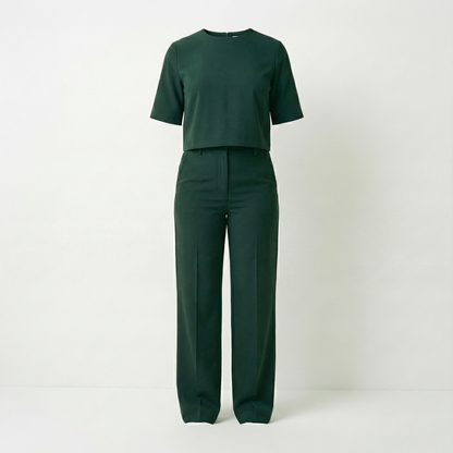 Saar – Elegant set med topp och raka byxor