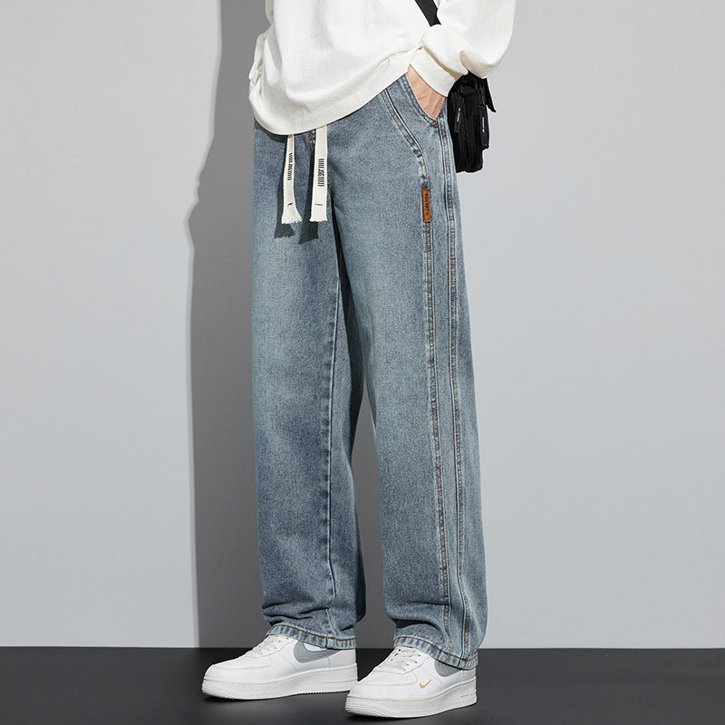 Viktor – Avslappnade vida jeans med modern känsla