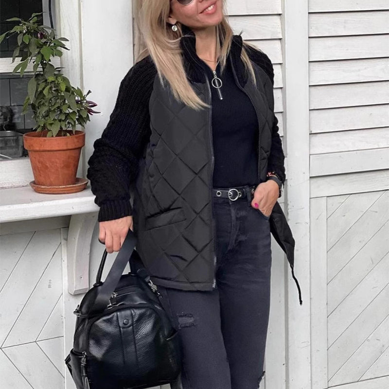 Alva – Stickjacka med quiltad front