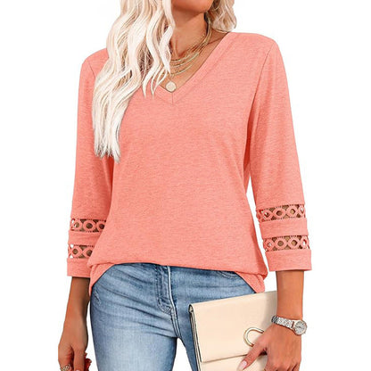 Lunara – Top with V-neck and subtle sleeve details