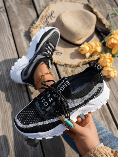 Elira – Lightweight sneakers for everyday wear and activity