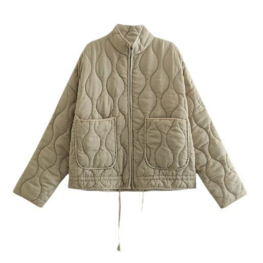 Livia – Lätt vadderad jacka med rent mönster