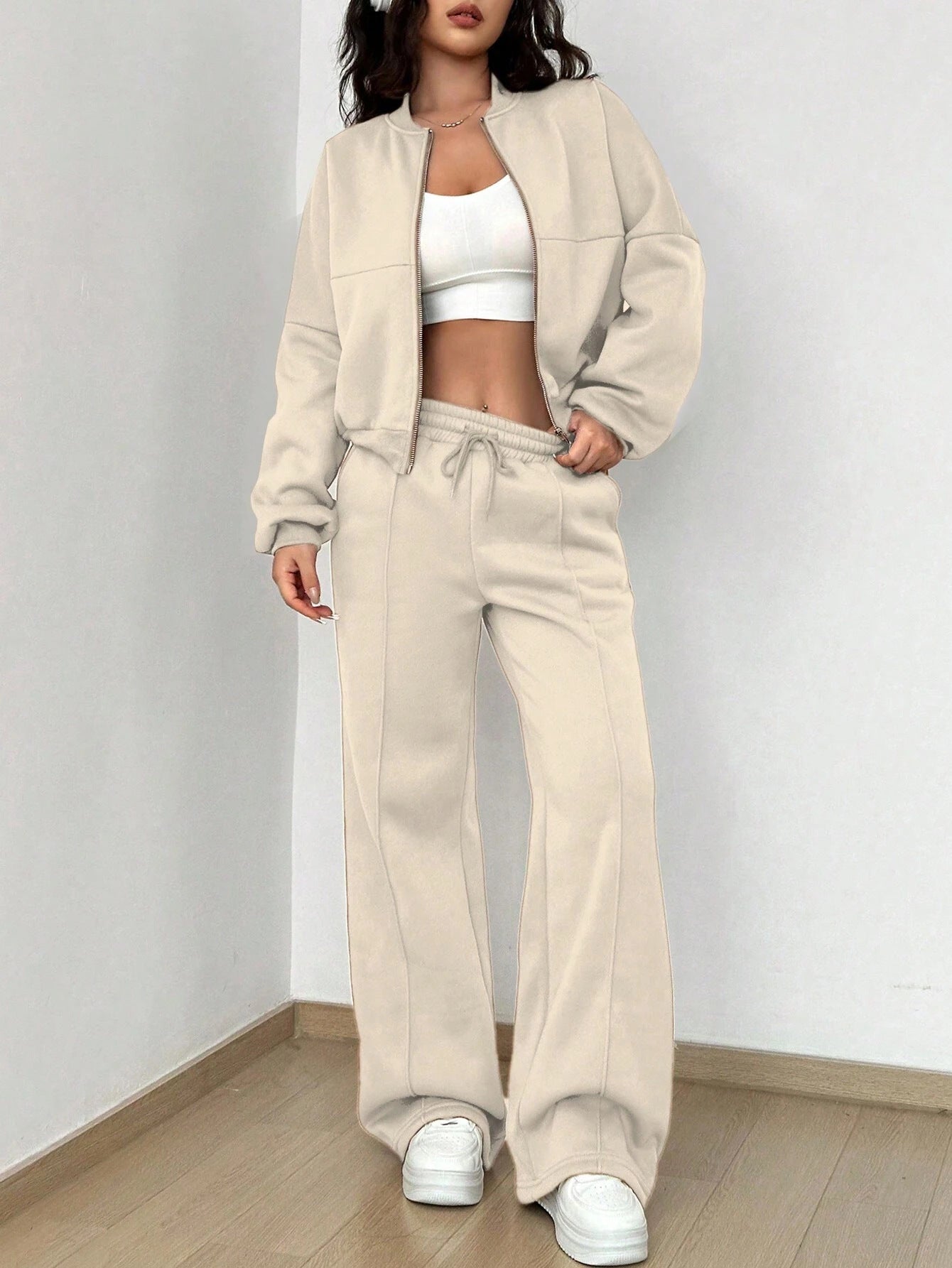 Ayla - Bekvämt 2-delat set för en modern stil