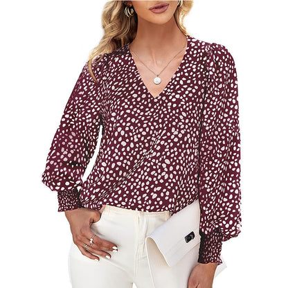 Havrel – Blouse with a nice pattern and V-neck