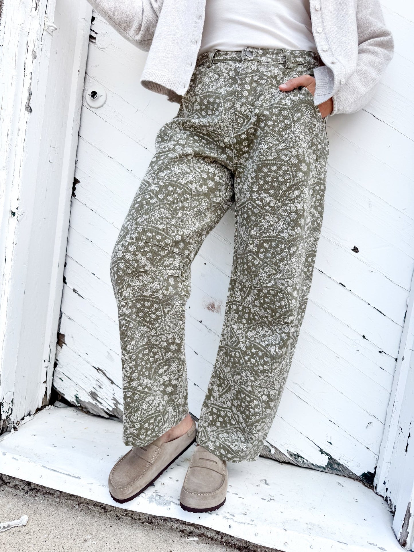 Market Days Paisley Barrel Pants