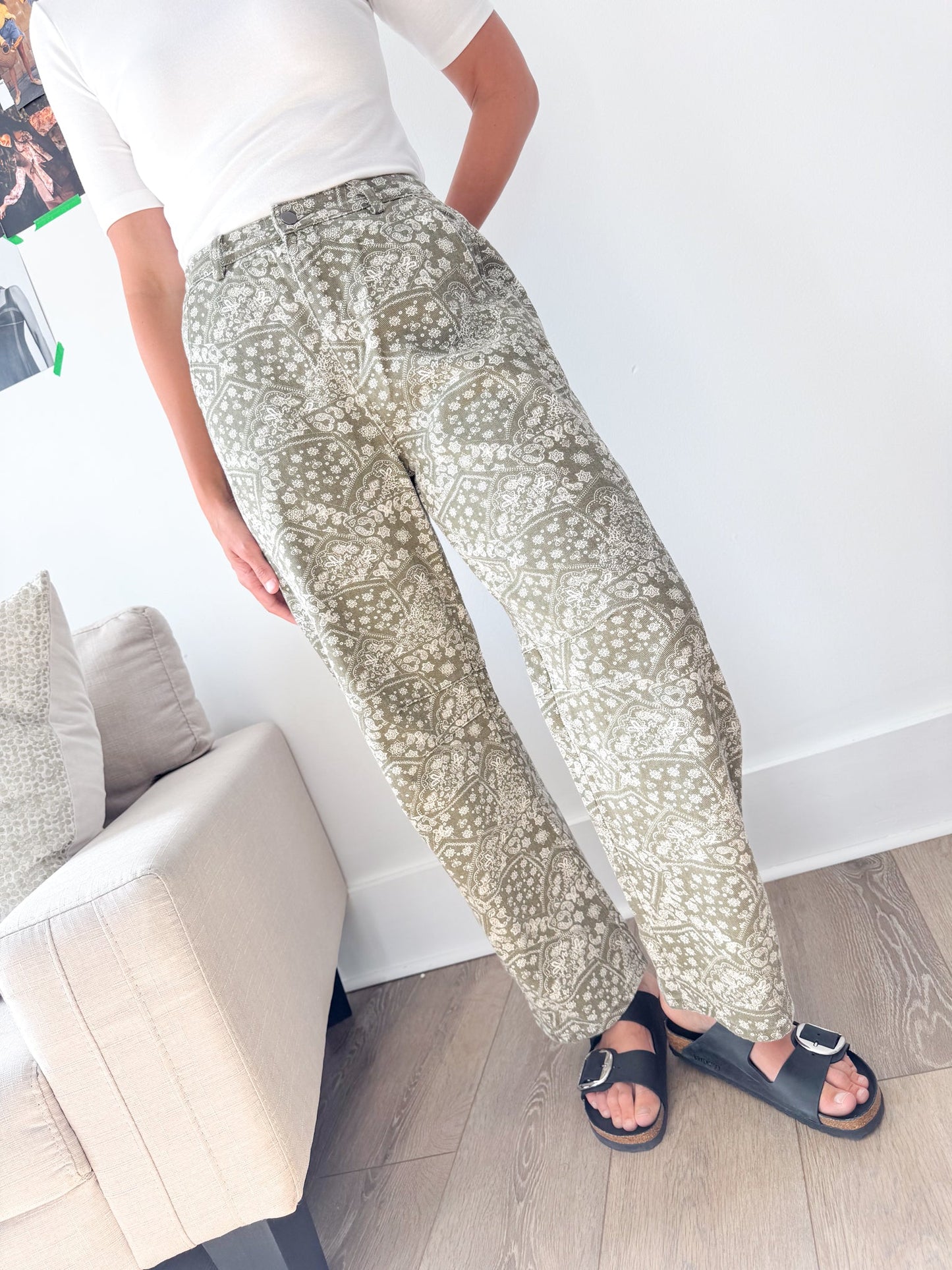 Market Days Paisley Barrel Pants