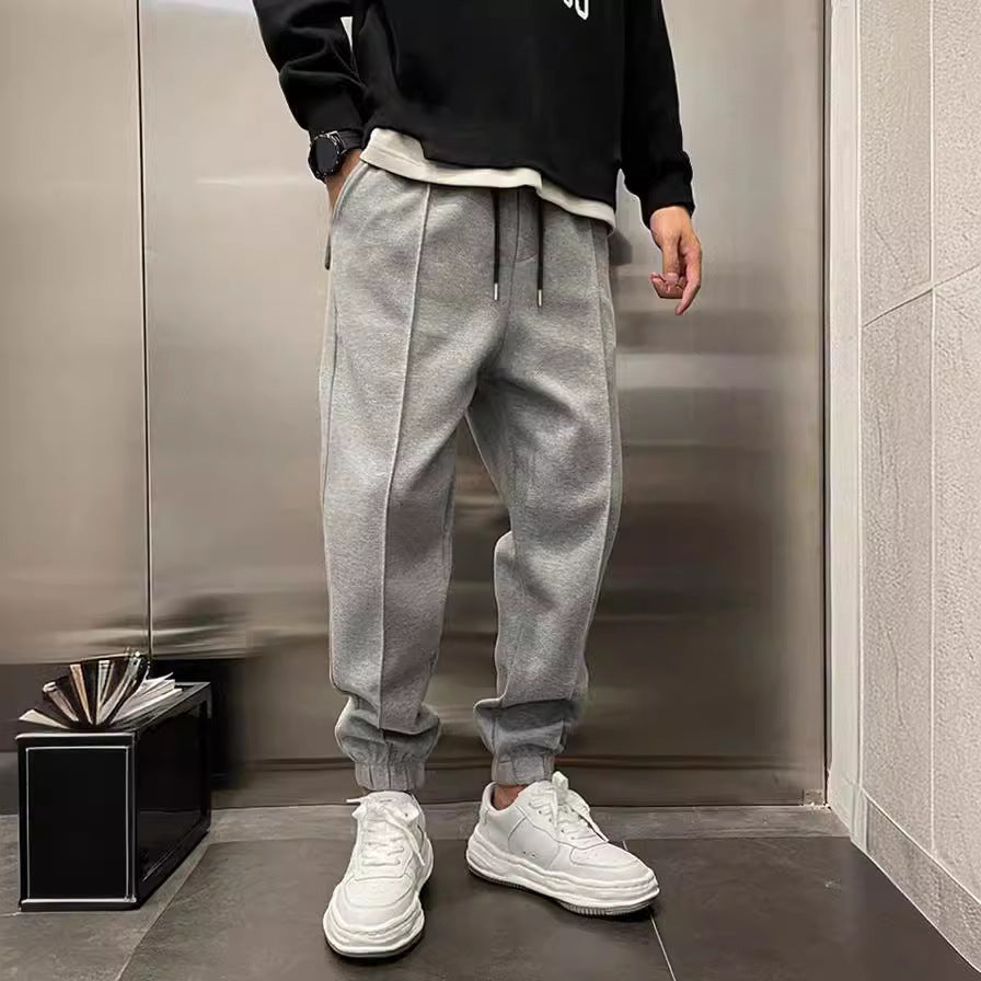 Kian - Svart tapered jogger med ren look