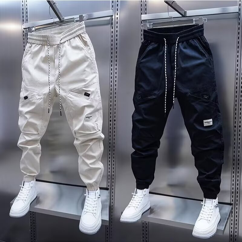 Zorin - Crèmekolorade cargo joggers med utility-detaljer