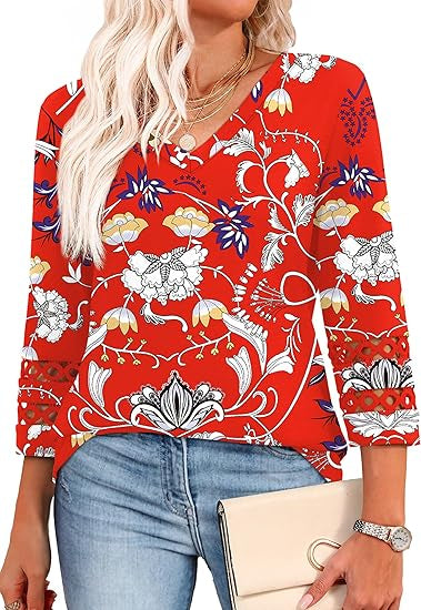 Lunara – Top with V-neck and subtle sleeve details