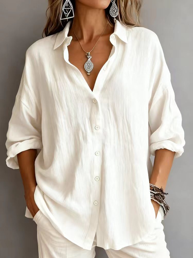 Grelia – Lätt blus med knäppning