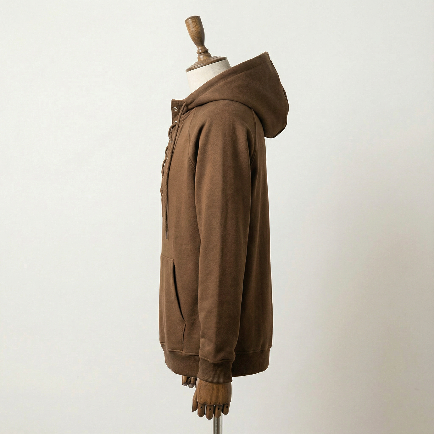 Falk – Löst sittande hoodie med snörning