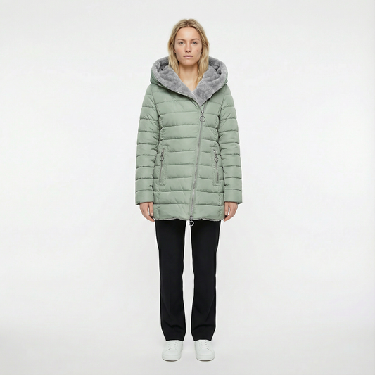 Asta – Fodrad vinterjacka med mjuk huva