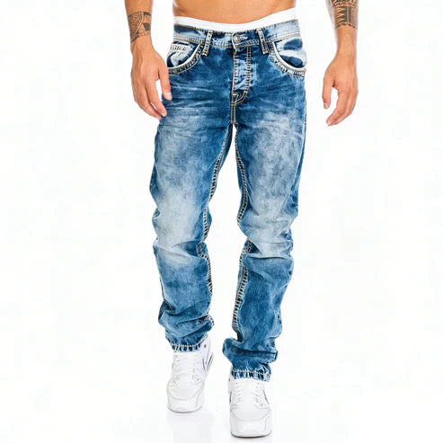 Axel – Jeans med modern tvätt och smal passform