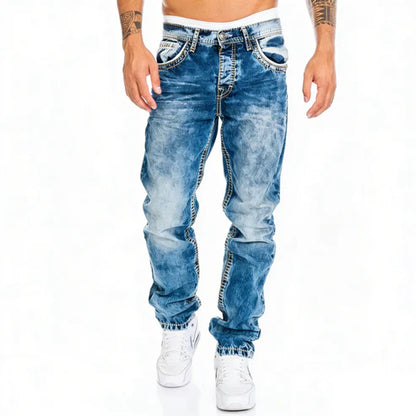 Axel – Jeans med modern tvätt och smal passform