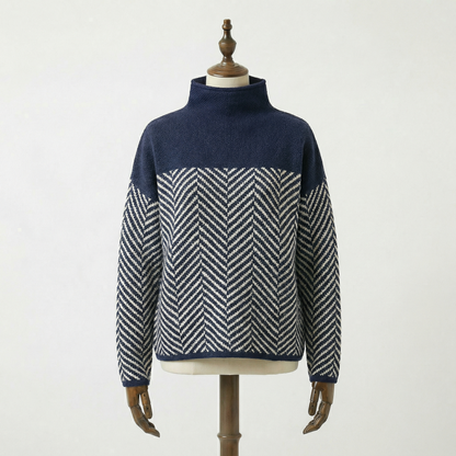 Eira - Stickad tröja med mjuk färgkontrast