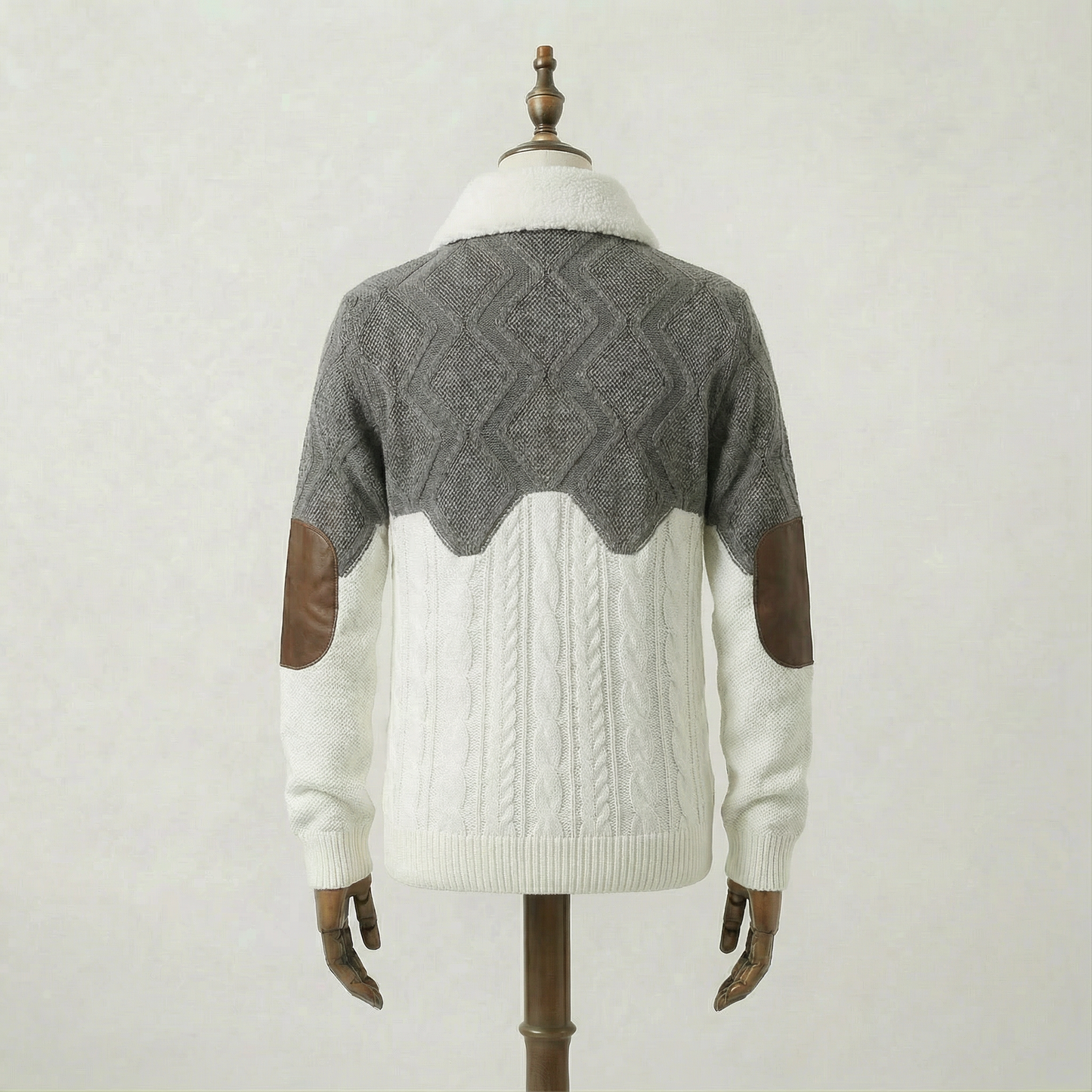 Hjalmar – Stickad herrtröja med halv dragkedja och kontrastdetaljer