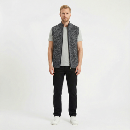 Alvar - Stilren stickad väst med ullkänsla