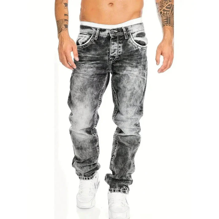 Axel – Jeans med modern tvätt och smal passform